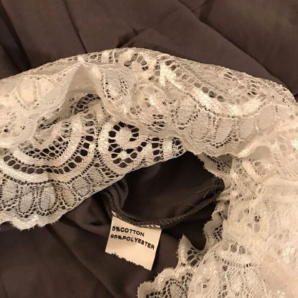 : : NEW Cropped Tee T-shirt with Lace Trim : : - Picture 4 of 6